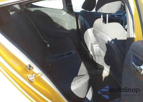 2014 Hyundai Veloster Base W/Black из США, поврежденный, VIN KMHTC6AD1EU200406